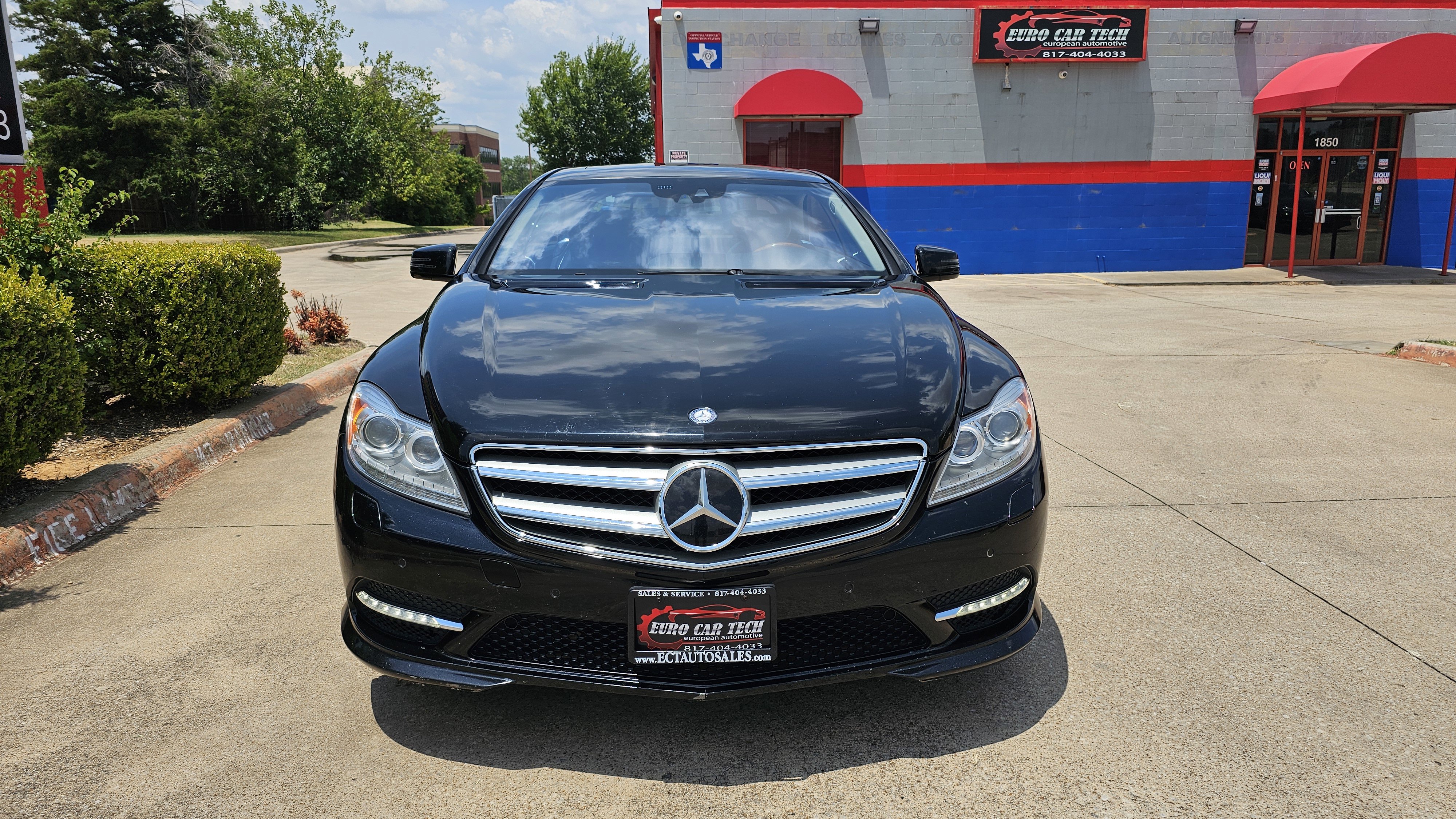 Used 2012 Mercedes-Benz CL 550 4MATIC w/ Sport Pkg image 5