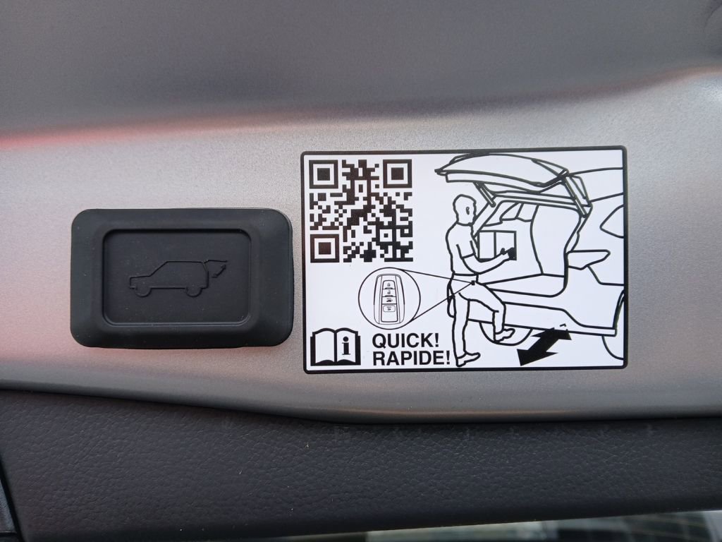 New 2025 Toyota RAV4 Limited image 11