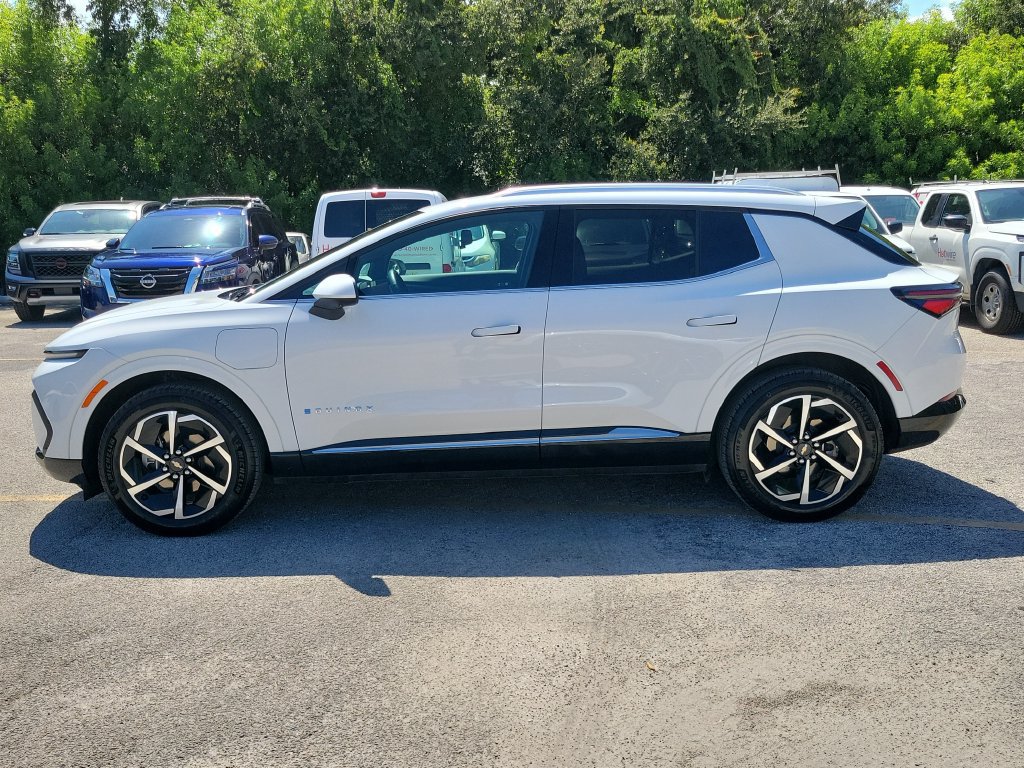 Used 2024 Chevrolet Equinox EV LT AWD/4WD image 9