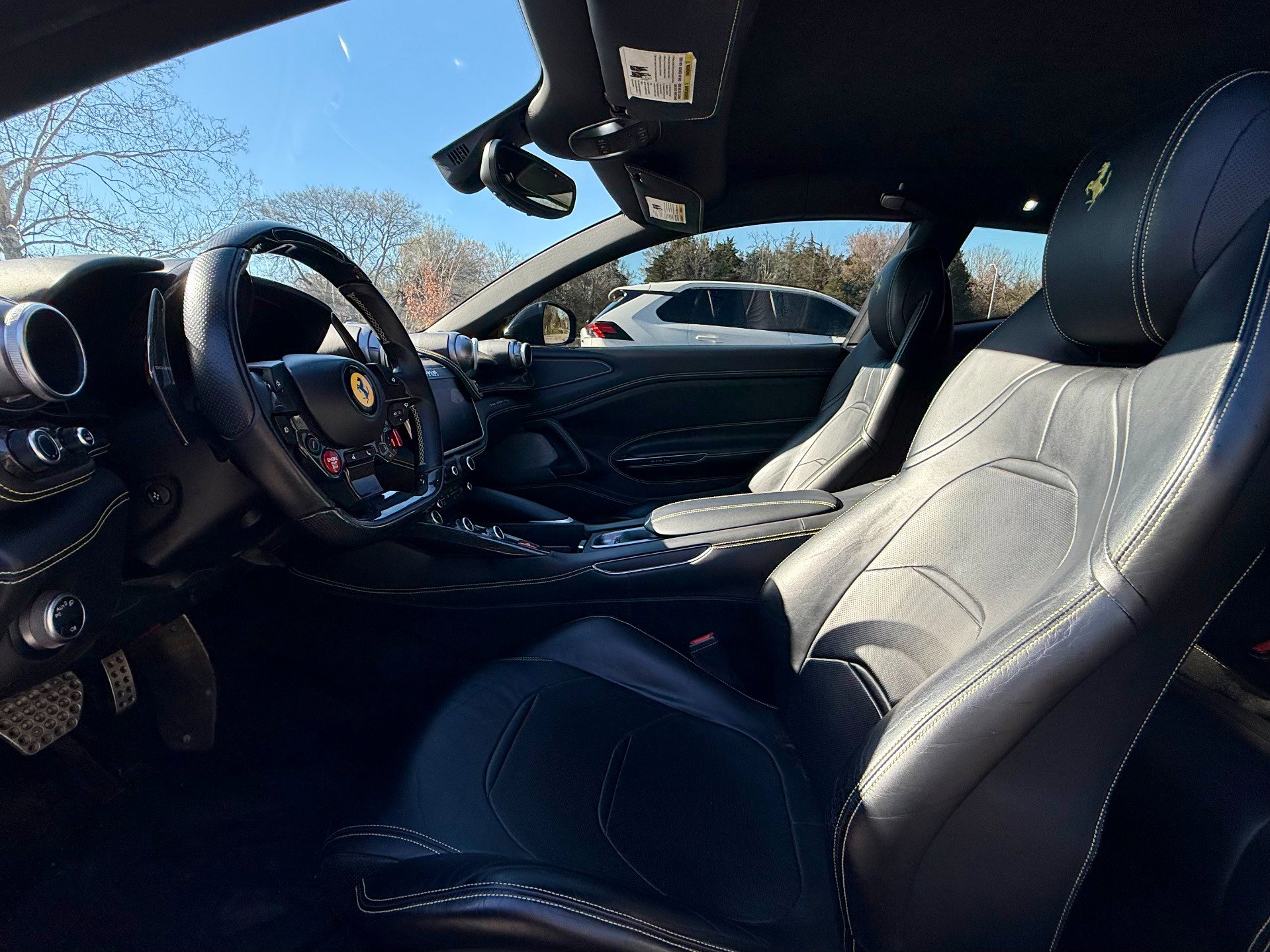 Used 2018 Ferrari GTC4Lusso T image 9