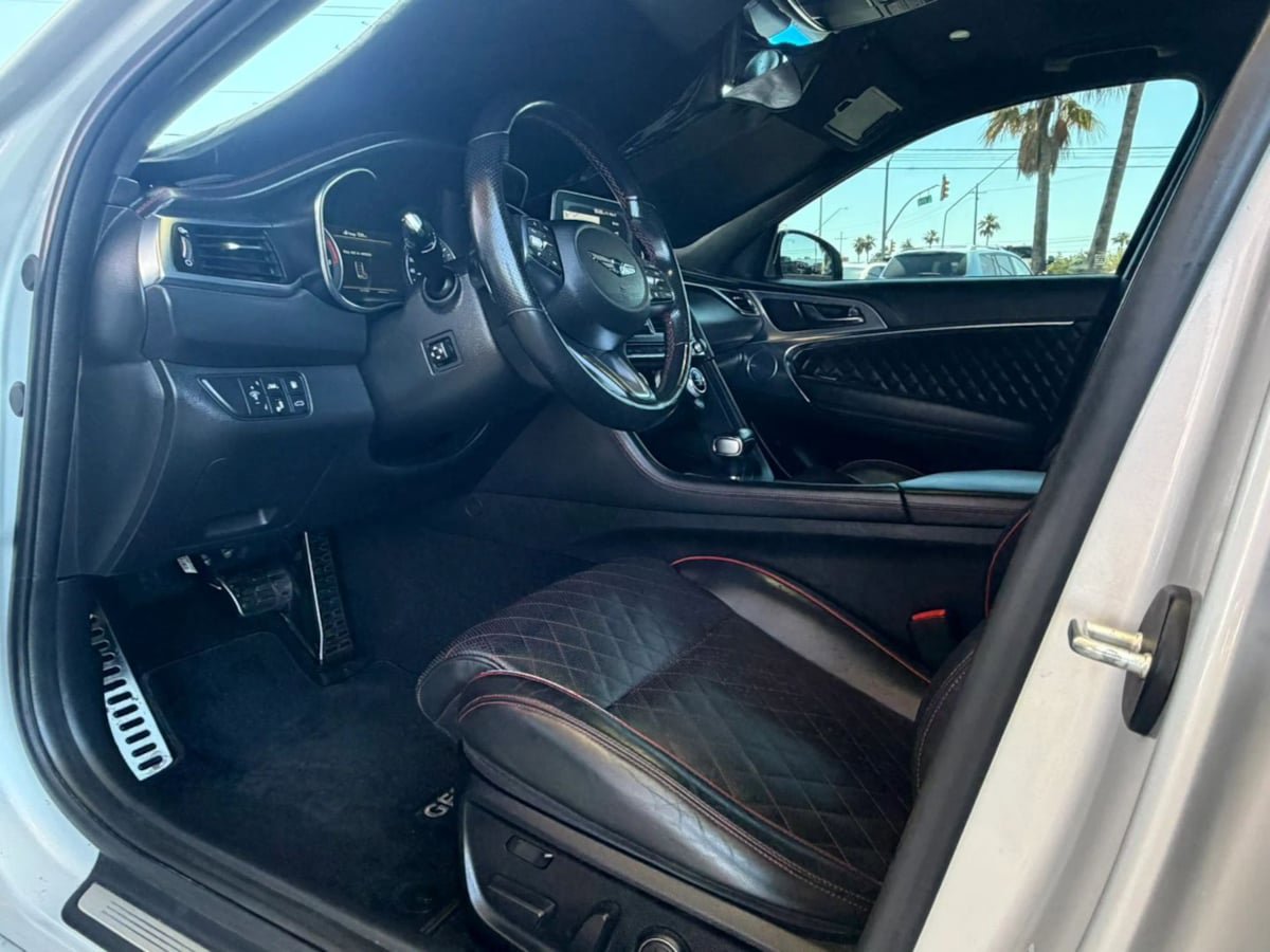 Used 2019 Genesis G70 3.3T Advanced w/ Sport Package RWD image 31