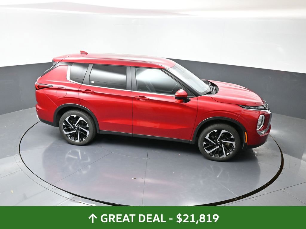 Used 2024 Mitsubishi Outlander SE image 44
