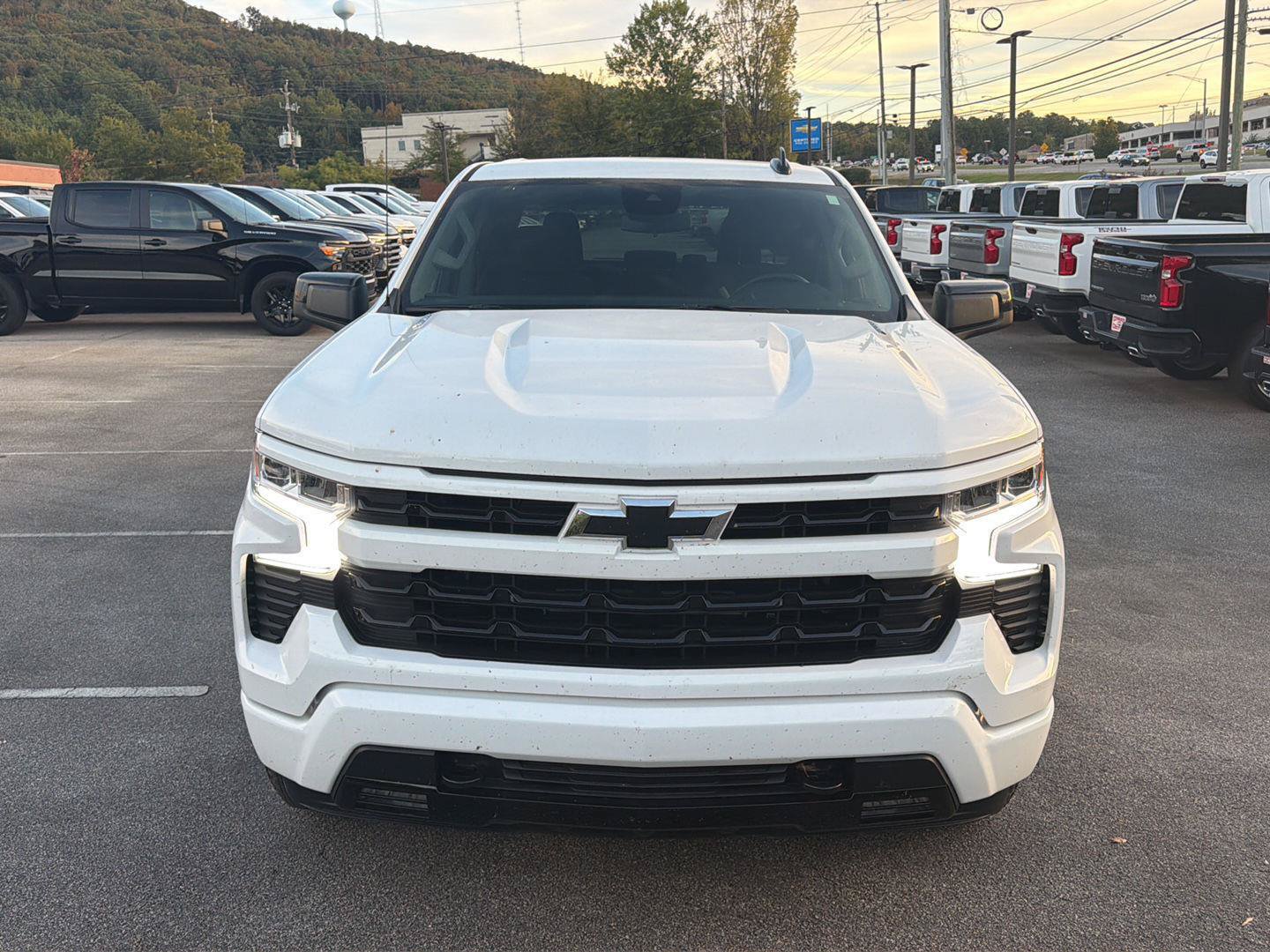 Used 2026 Chevrolet Silverado 1500 RST w/ RST Select Package RWD image 5