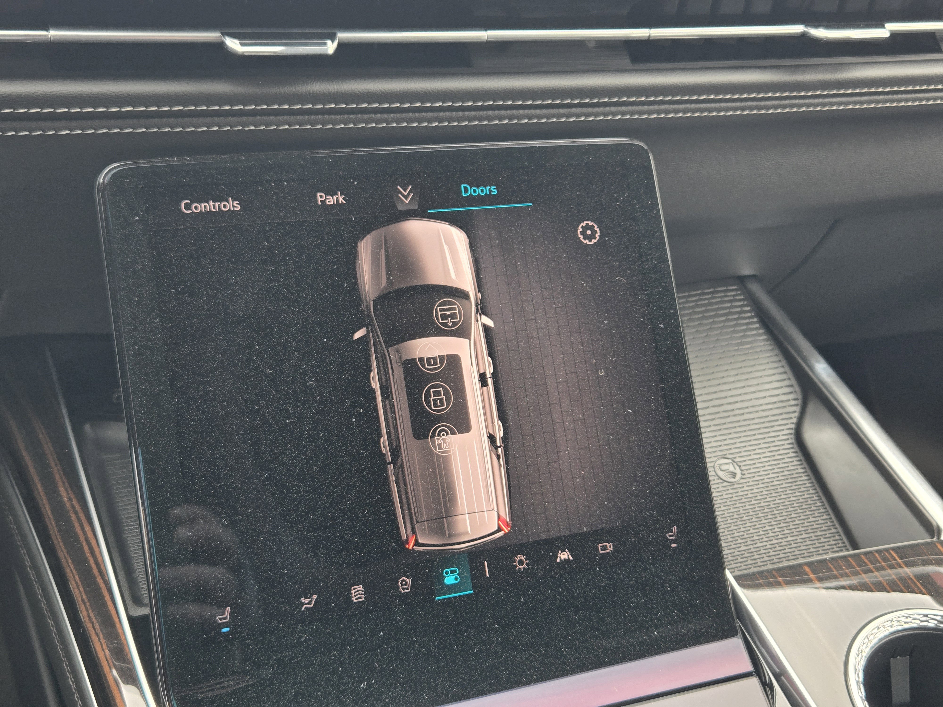 New 2025 Cadillac Escalade Premium Luxury w/ Touring Package image 13