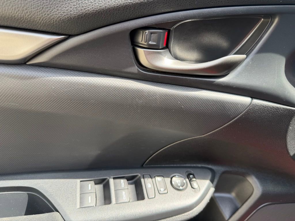 Used 2019 Honda Civic Sport image 12