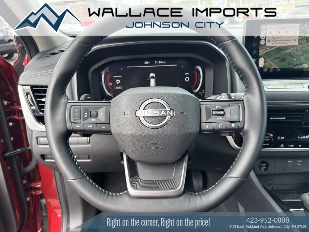 Used 2025 Nissan Rogue SL AWD/4WD image 28
