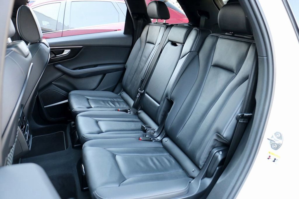 Used 2025 Audi Q7 3.0T Premium Plus image 22