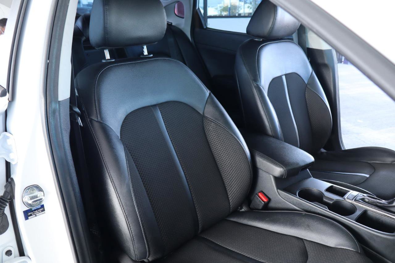 Used 2018 Kia Optima S w/ 18" Alloy Wheels Package image 38