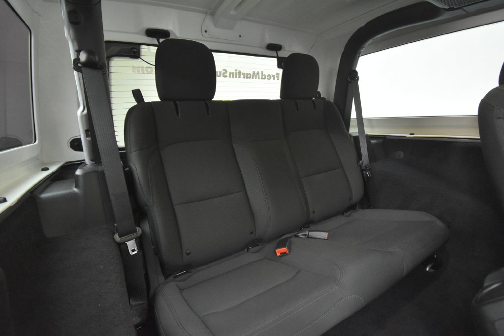 Used 2020 Jeep Wrangler Sport AWD/4WD image 18