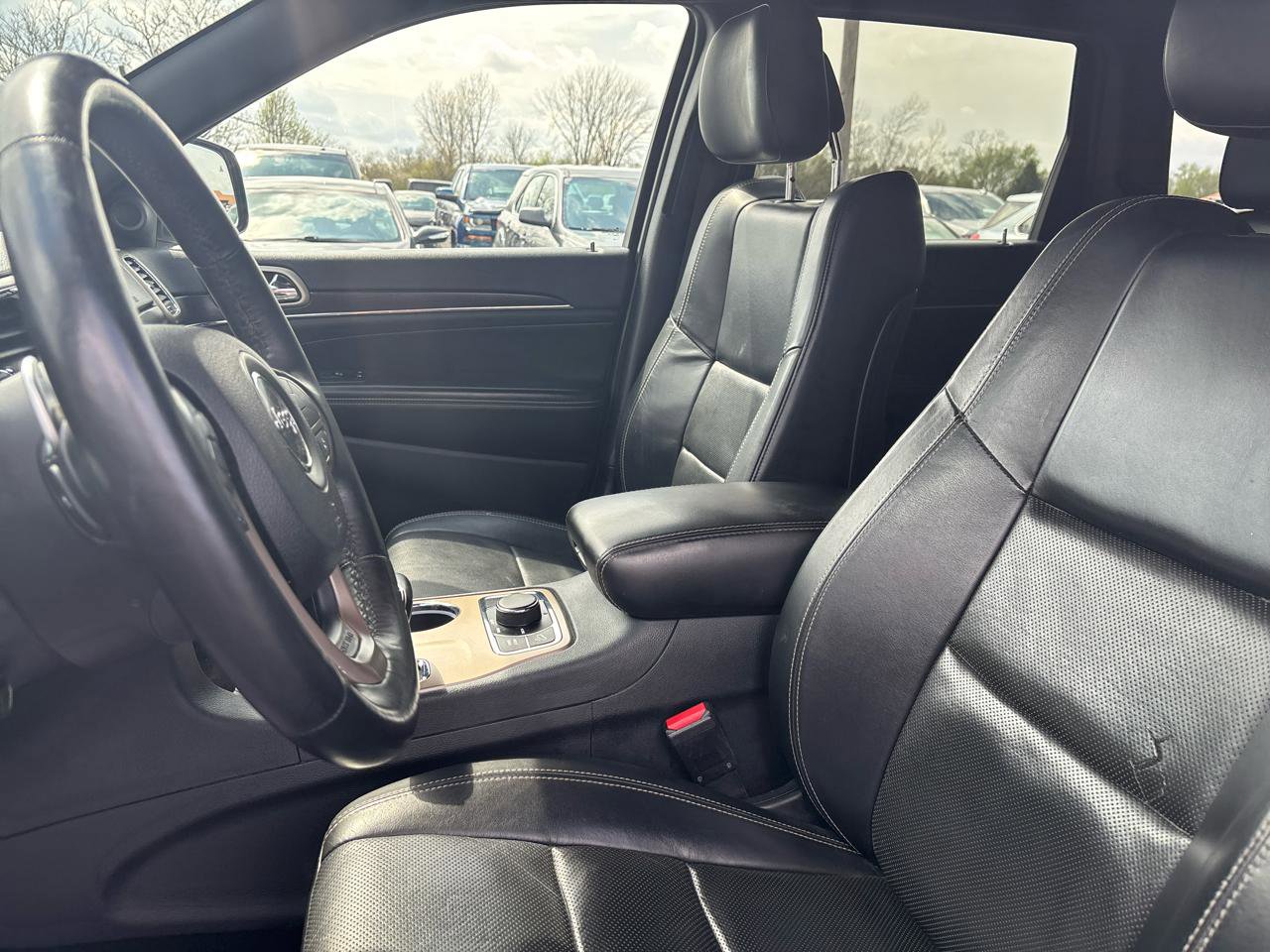 Used 2014 Jeep Grand Cherokee Limited w/ Luxury Group II AWD/4WD image 13