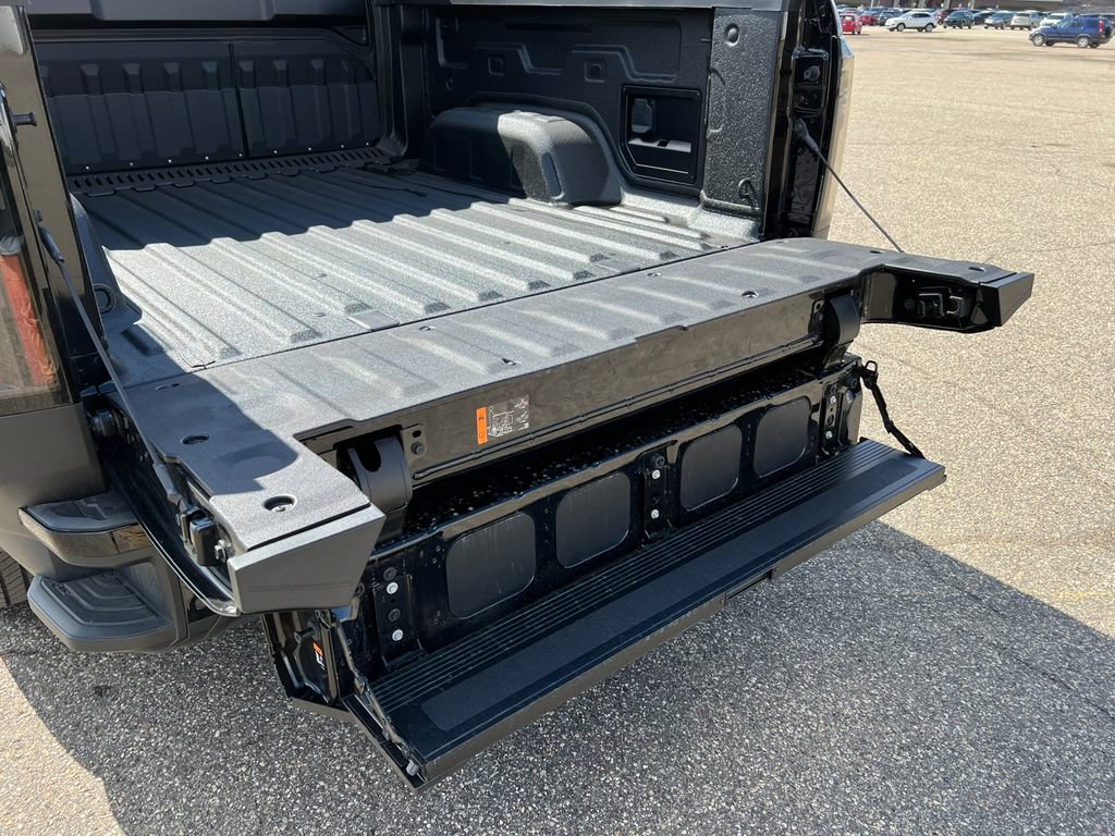 New 2026 GMC Sierra EV Elevation w/ Premium Package AWD/4WD image 9