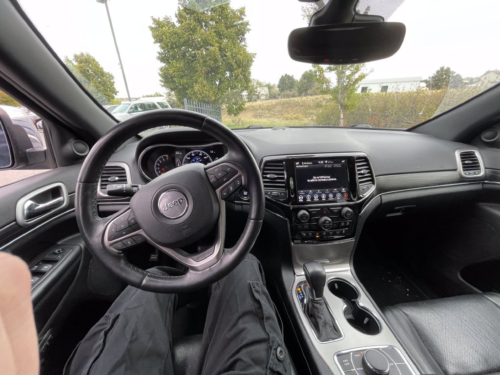 Used 2019 Jeep Grand Cherokee Limited w/ Luxury Group II AWD/4WD image 4