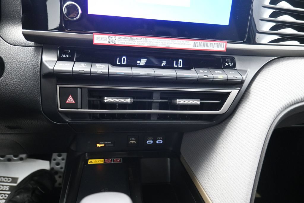 New 2026 Toyota Camry SE w/ Convenience Package FWD image 10