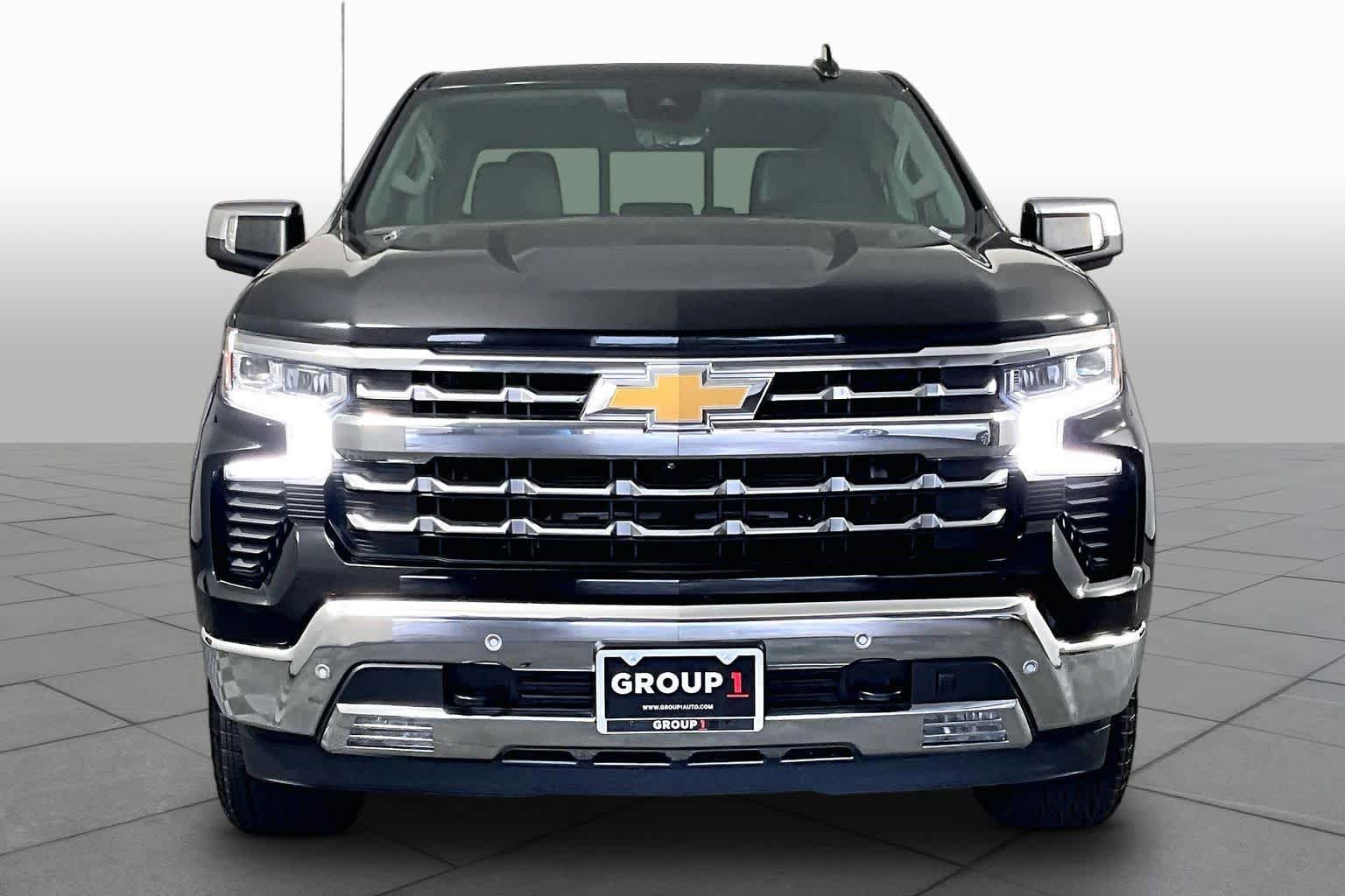 Certified 2023 Chevrolet Silverado 1500 LTZ w/ Technology Package AWD/4WD image 4