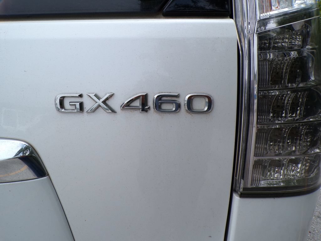 Used 2014 Lexus GX 460 w/ Premium Package AWD/4WD image 17