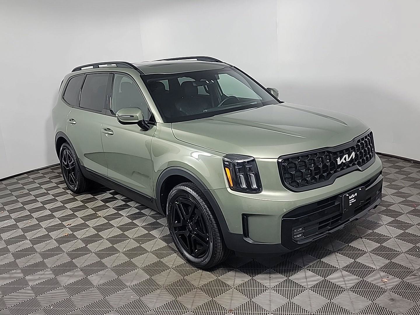Certified 2024 Kia Telluride SX Prestige X-Line AWD/4WD image 2