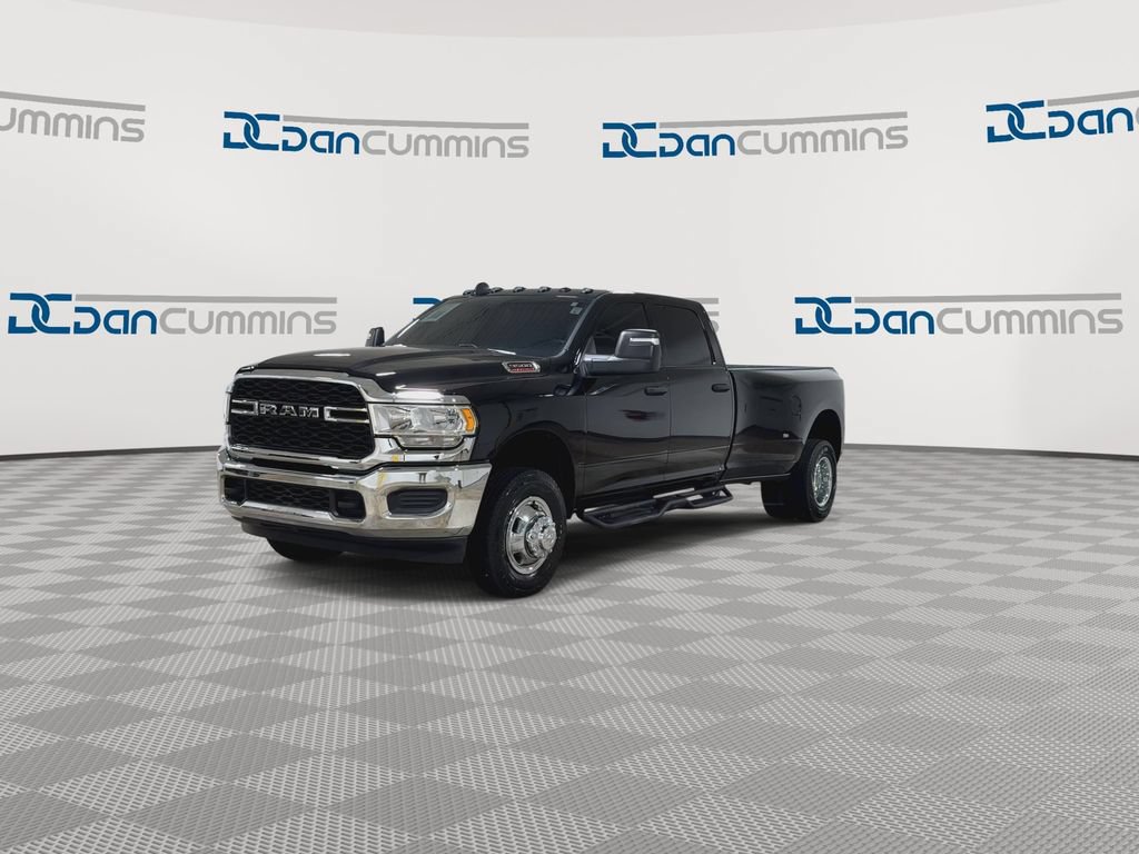 Used 2024 RAM 3500 Tradesman w/ Chrome Appearance Group AWD/4WD image 5