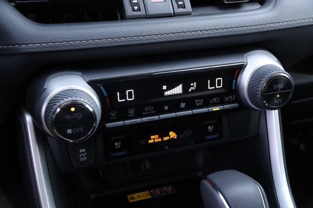 Used 2024 Toyota RAV4 Limited w/ Advanced Technology Package AWD/4WD image 19