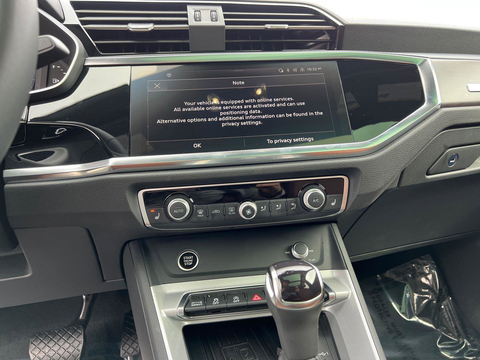 Certified 2025 Audi Q3 2.0T Premium w/ Convenience Package image 29