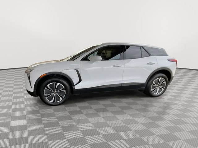 Used 2024 Chevrolet Blazer EV LT AWD/4WD image 5