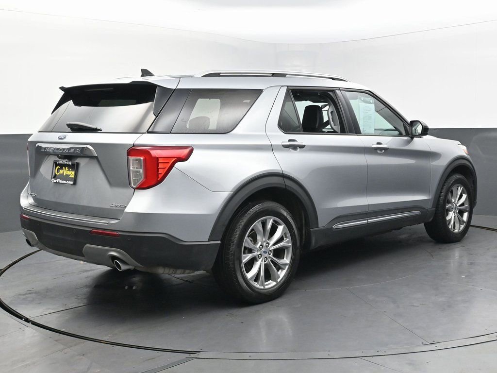 Used 2023 Ford Explorer Limited image 5