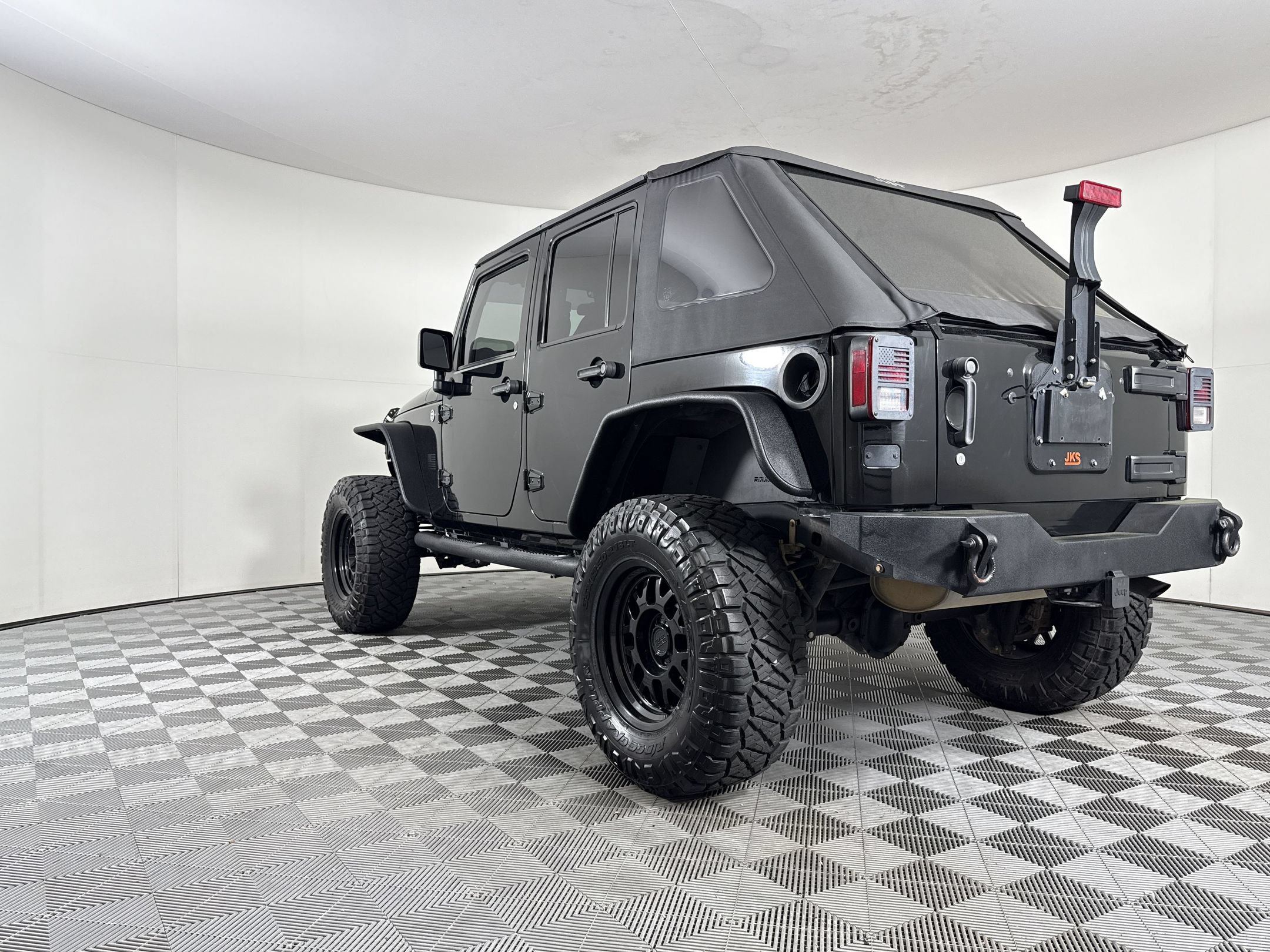 Used 2015 Jeep Wrangler Unlimited Sport w/ Max Tow Package AWD/4WD image 3