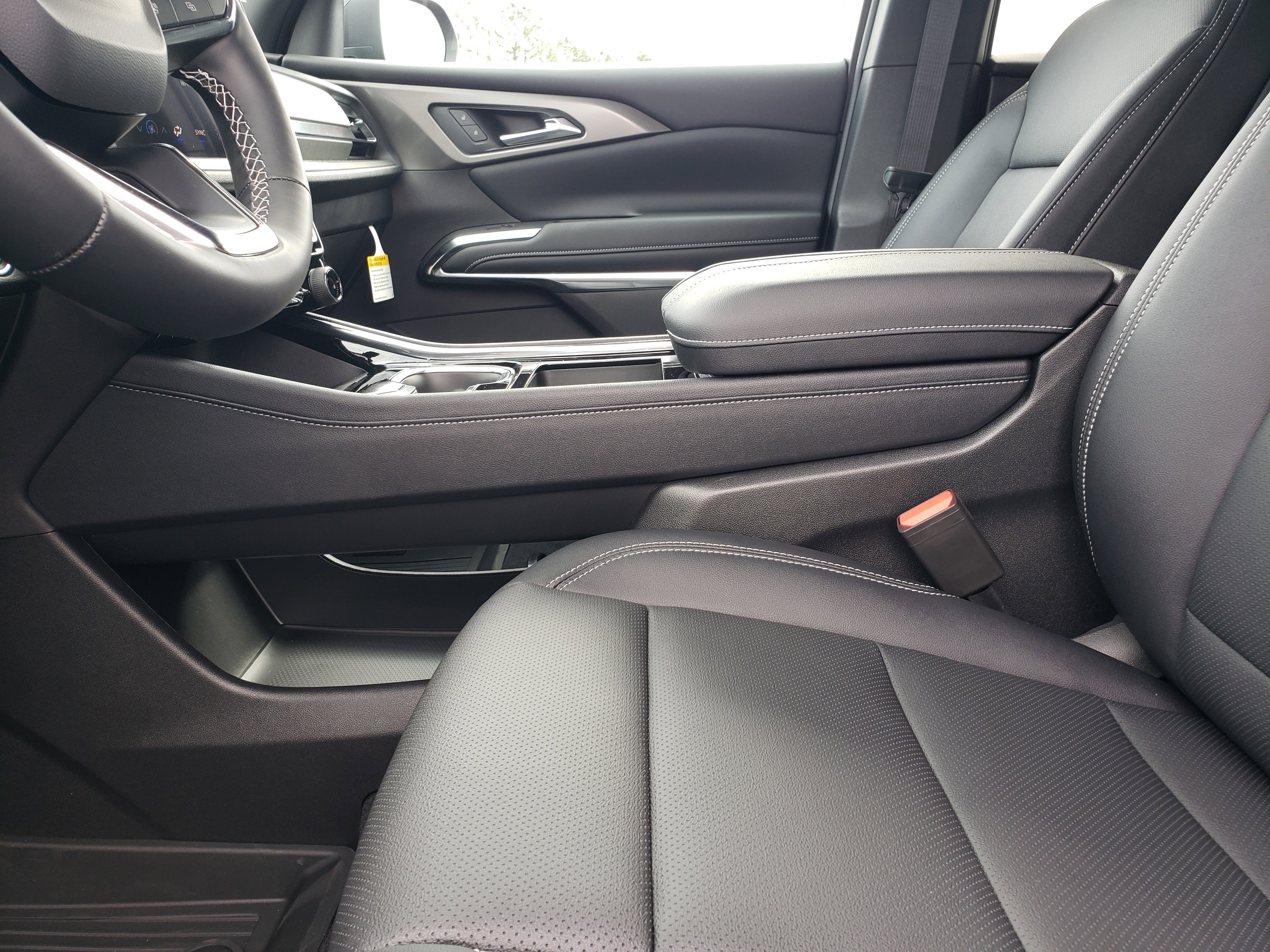 New 2026 Chevrolet Traverse LT w/ Midnight/Sport Edition image 27