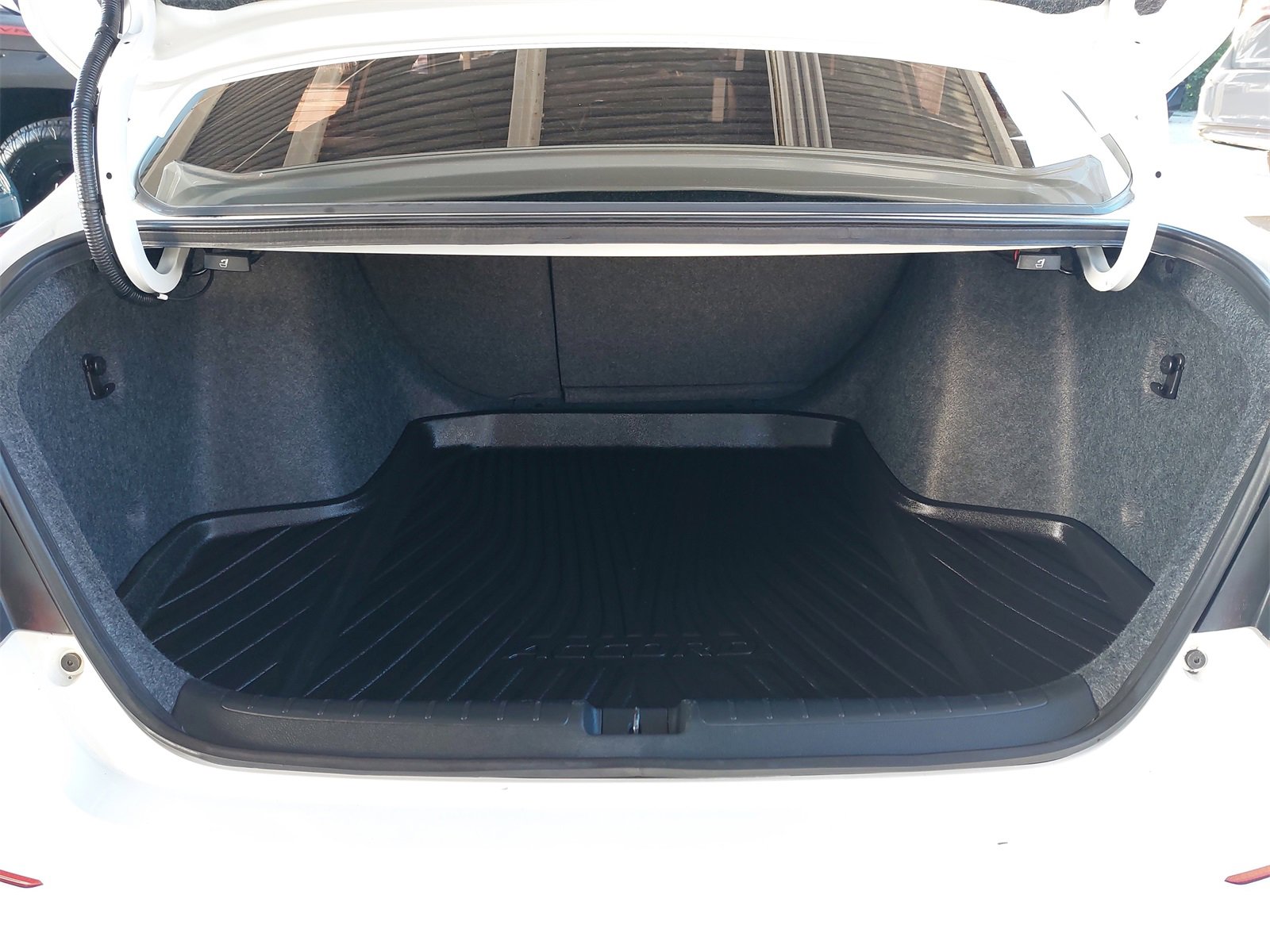 Used 2022 Honda Accord Sport image 12