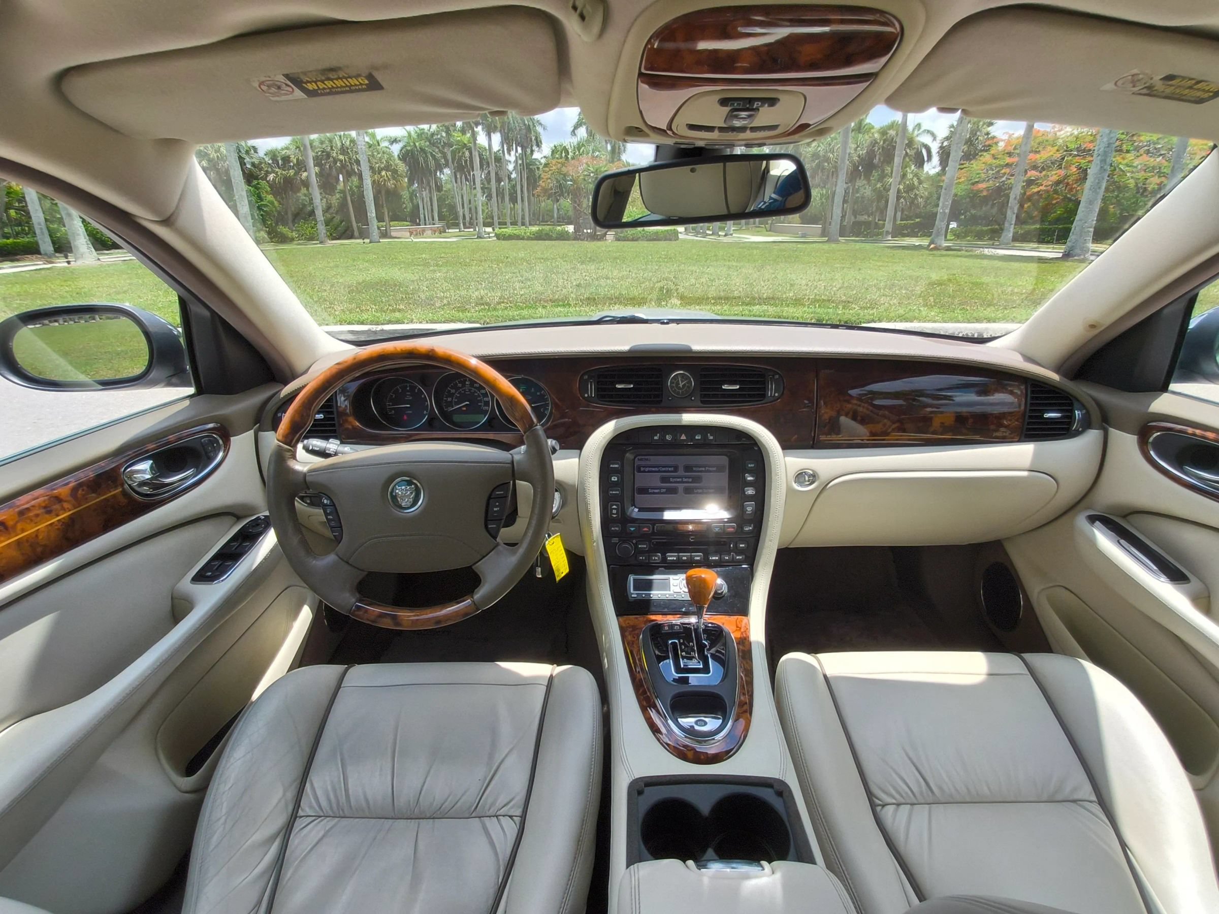 Used 2006 Jaguar XJ Vanden Plas RWD image 9