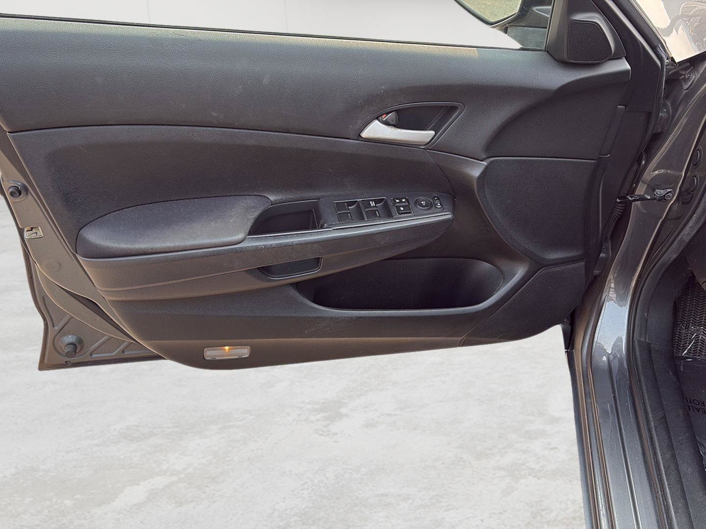 Used 2012 Honda Accord LX image 13