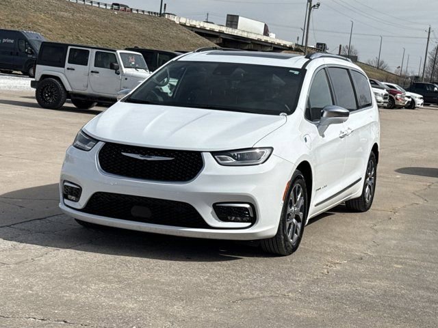 Used 2024 Chrysler Pacifica Pinnacle image 17