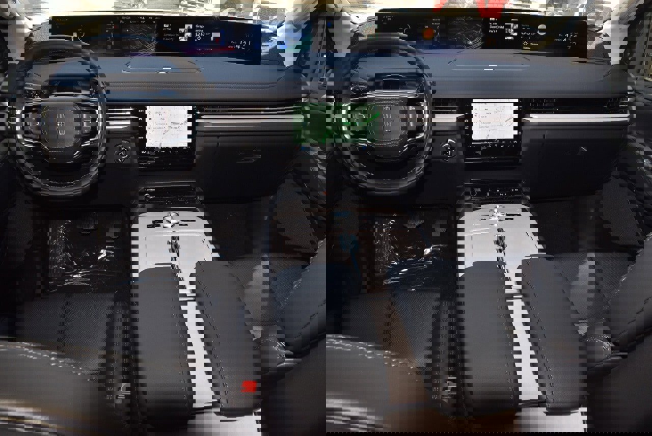 New 2025 Lincoln Navigator L Reserve image 24