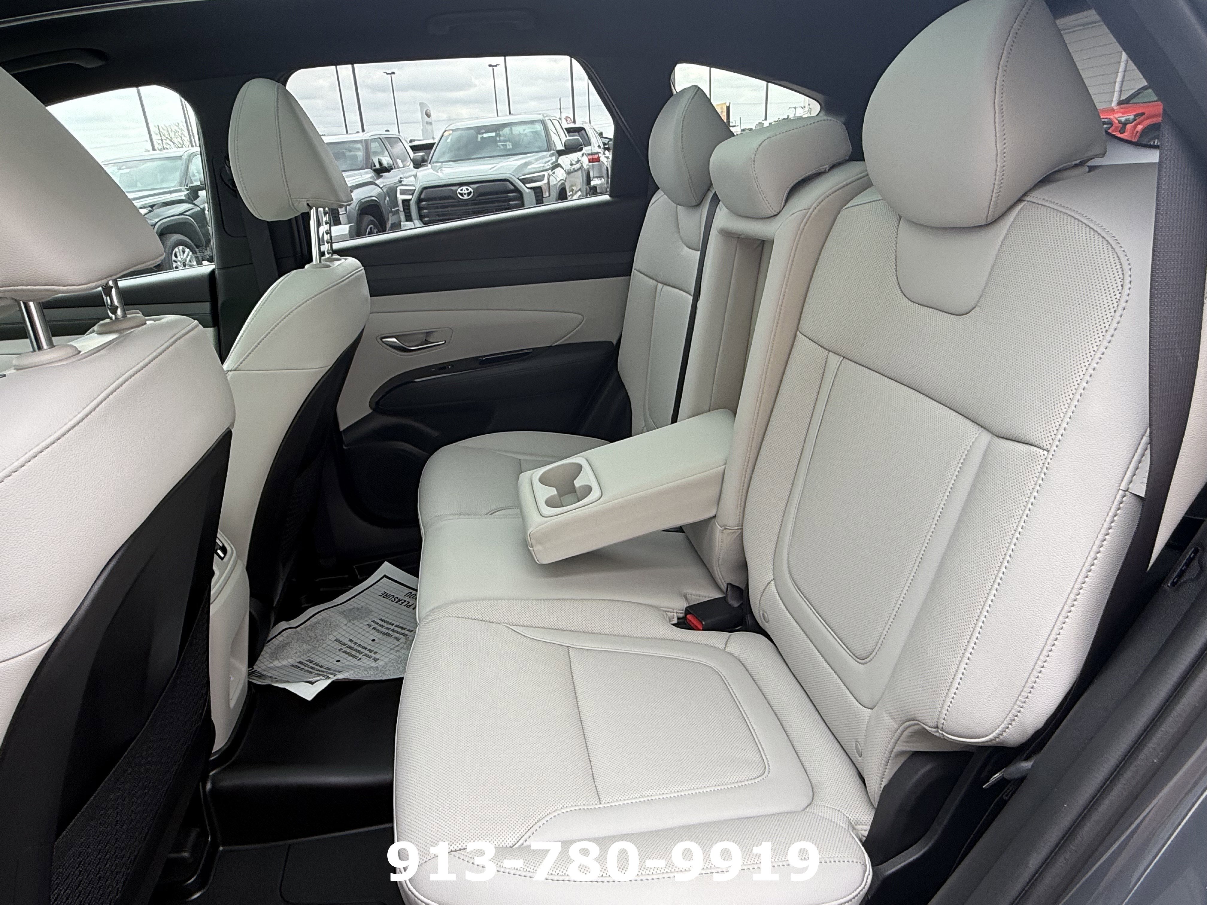 Used 2025 Hyundai Tucson Limited image 6