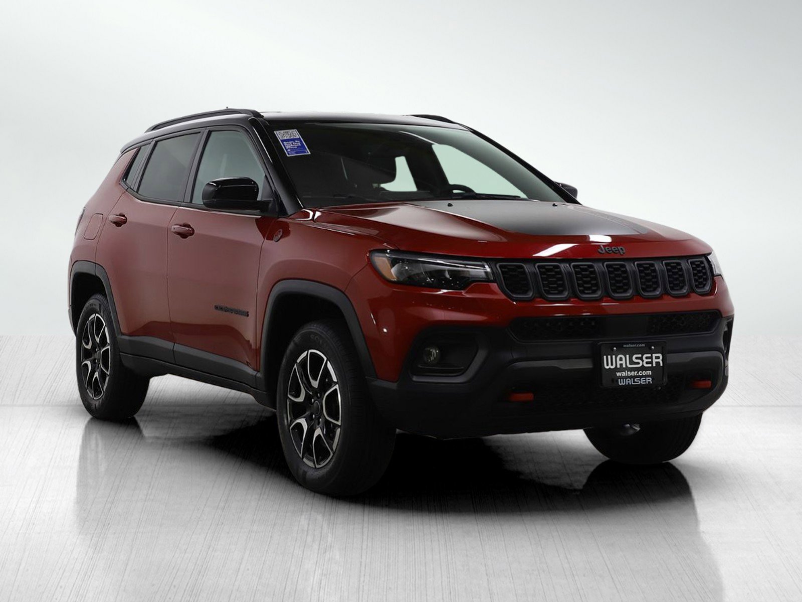 Used 2025 Jeep Compass Trailhawk image 7