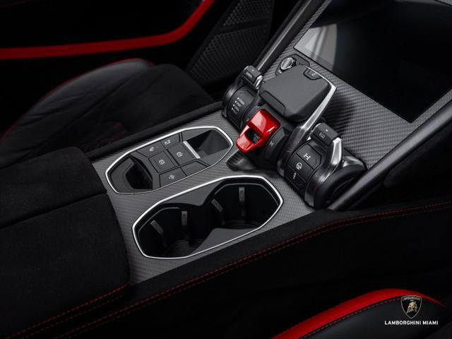 Used 2023 Lamborghini Urus Performante AWD/4WD image 48