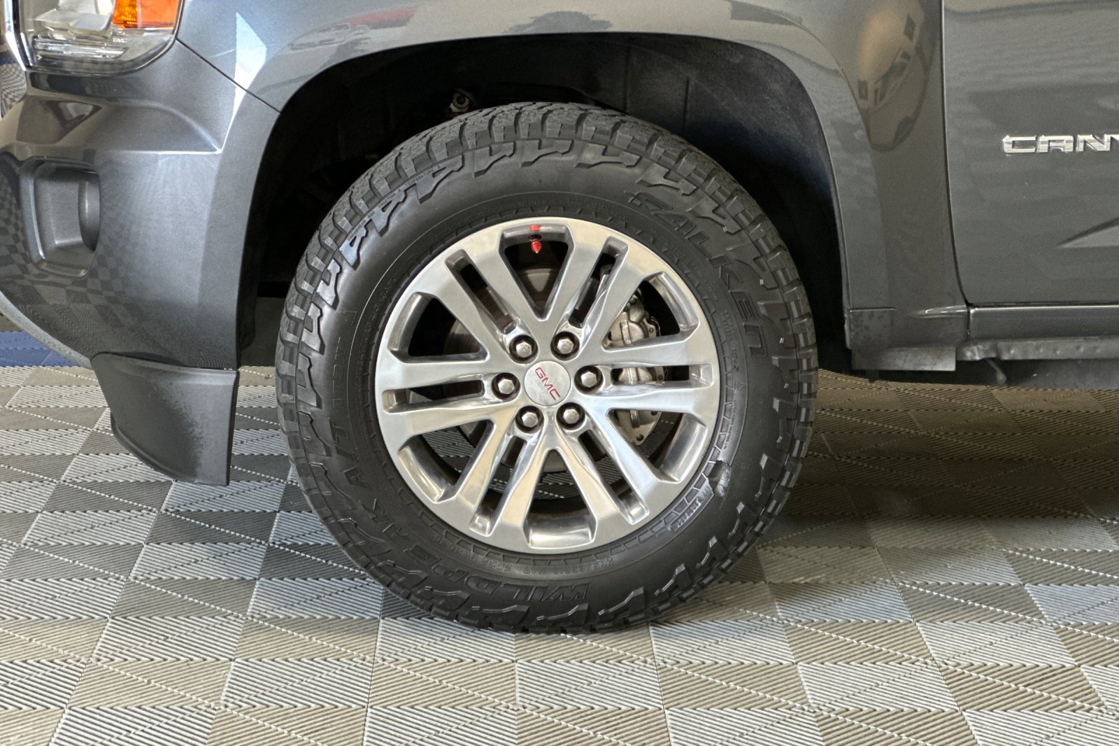 Used 2016 GMC Canyon SLT w/ Driver Alert Package image 43