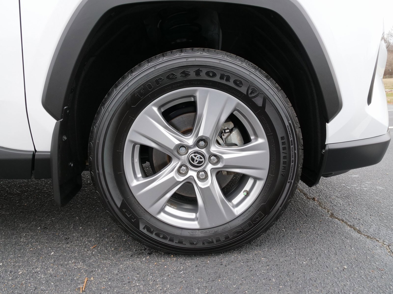 Used 2024 Toyota RAV4 XLE w/ Convenience Package image 11