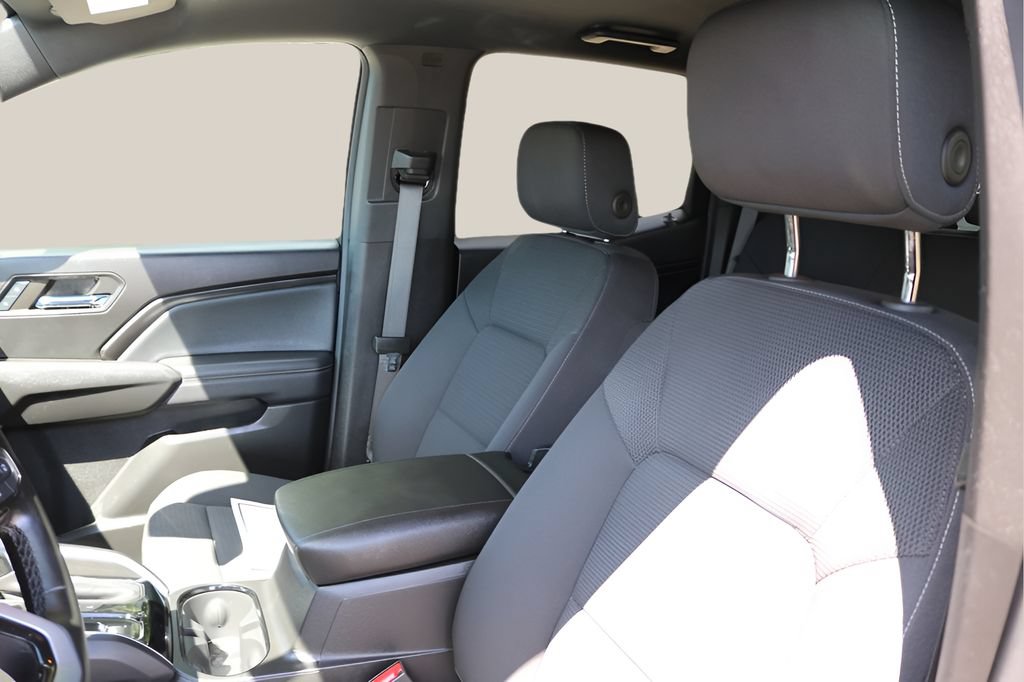 Used 2024 Chevrolet Colorado LT w/ LT Convenience Package II RWD image 13