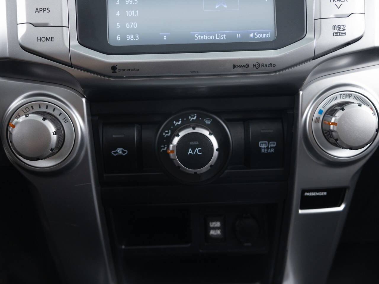 Used 2016 Toyota 4Runner SR5 Premium image 40