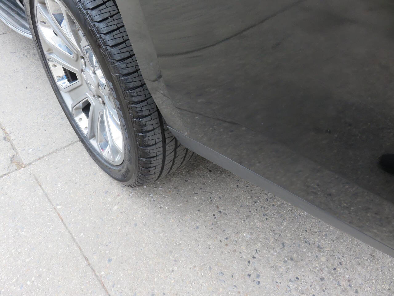 Used 2016 GMC Yukon XL SLT w/ Open Road Package image 38