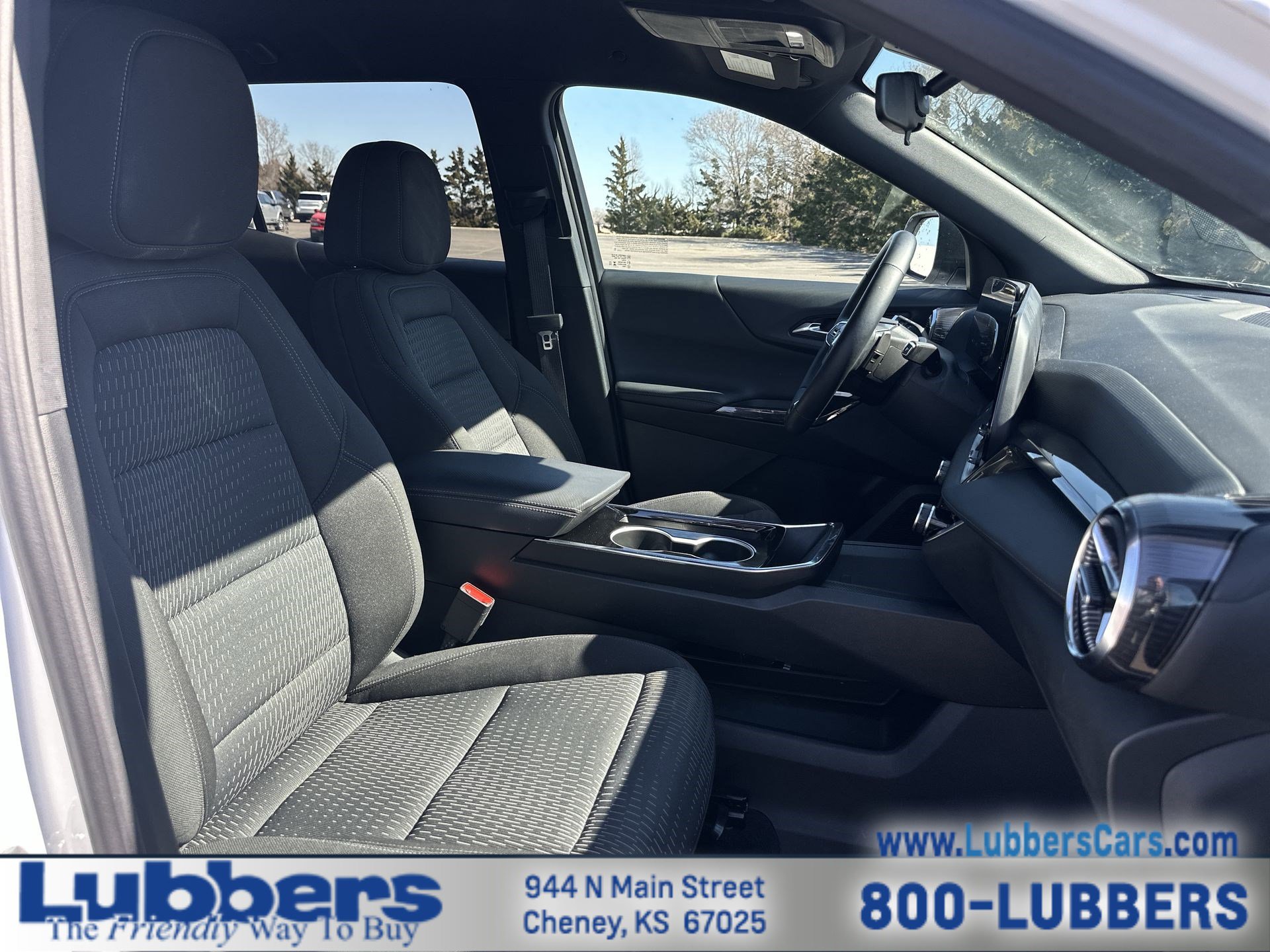 Used 2025 Chevrolet Equinox LT AWD/4WD image 22