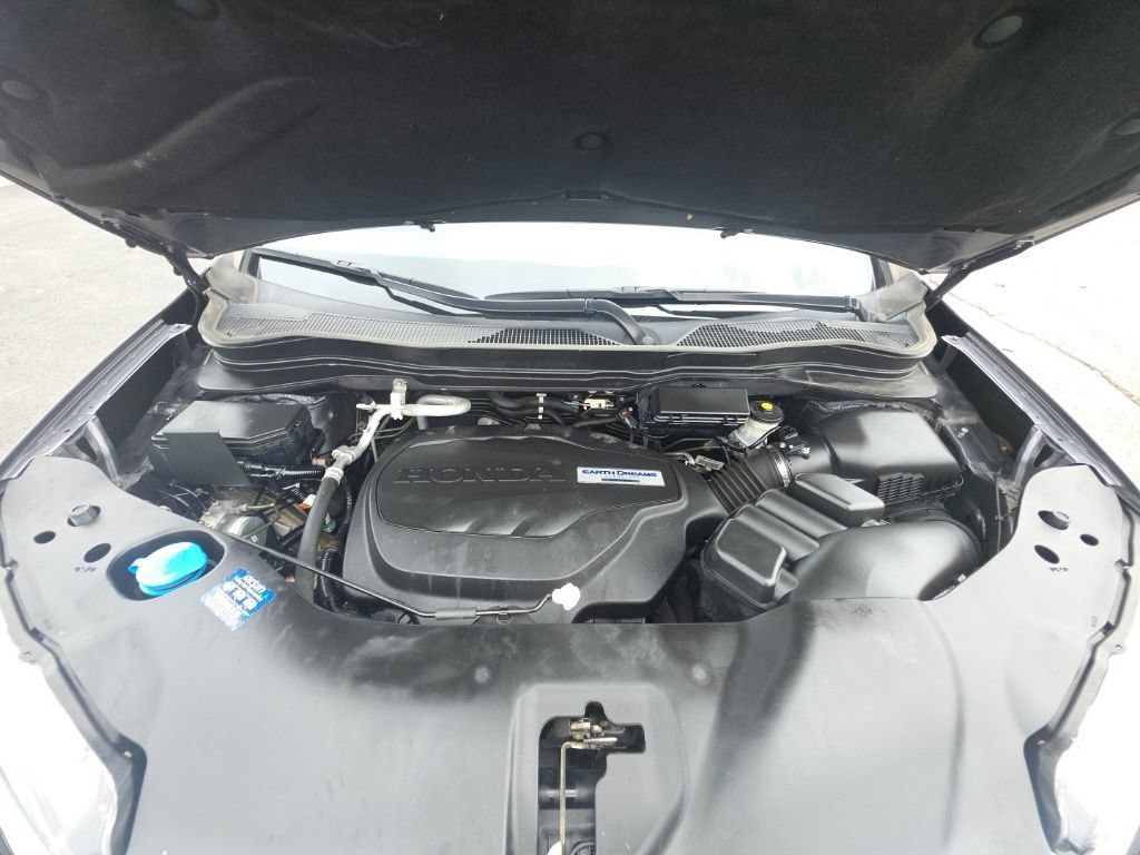 Certified 2019 Honda Pilot Touring image 11