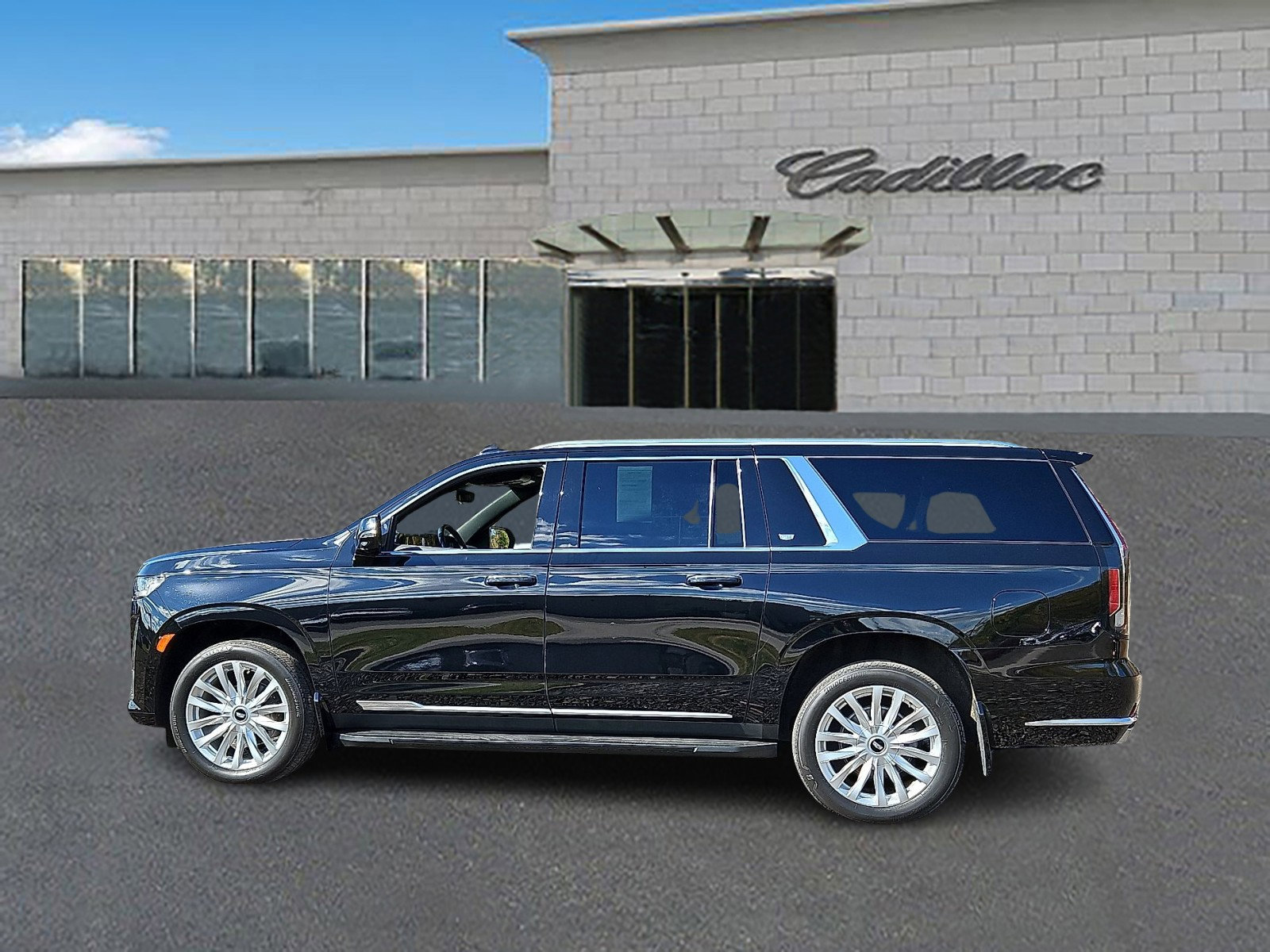 Used 2024 Cadillac Escalade ESV Luxury image 7