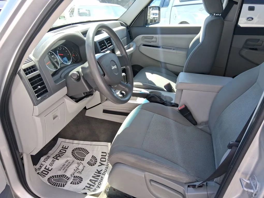 Used 2008 Jeep Liberty Sport w/ Popular Equipment Group image 10