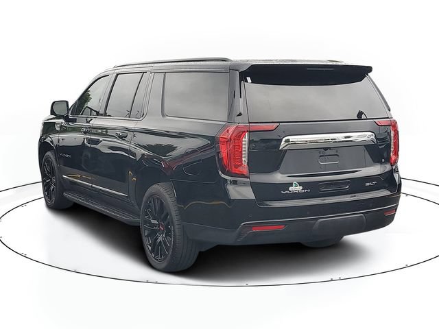 Certified 2023 GMC Yukon XL SLT w/ SLT Premium Package AWD/4WD image 3