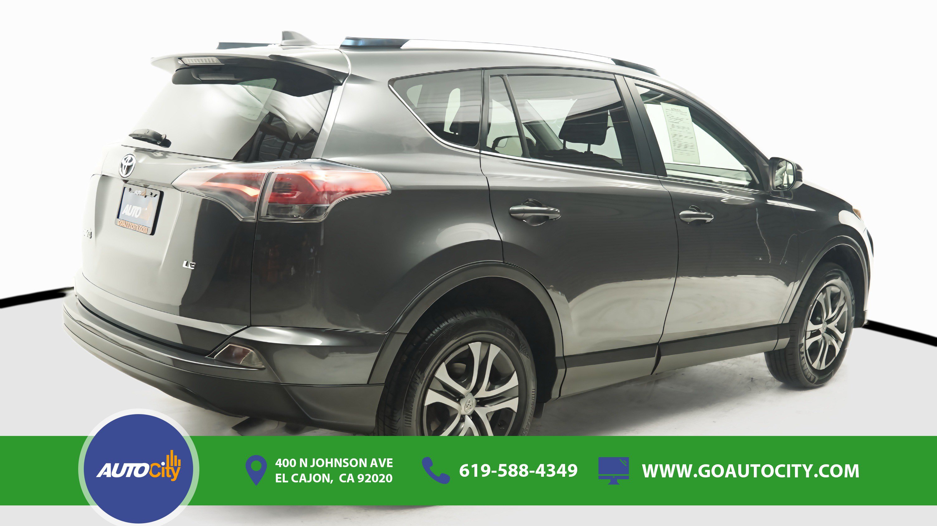 Used 2016 Toyota RAV4 LE FWD image 6