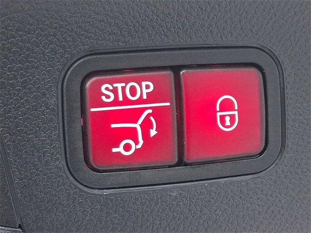 Used 2022 Mercedes-Benz GLC 300 4MATIC image 29