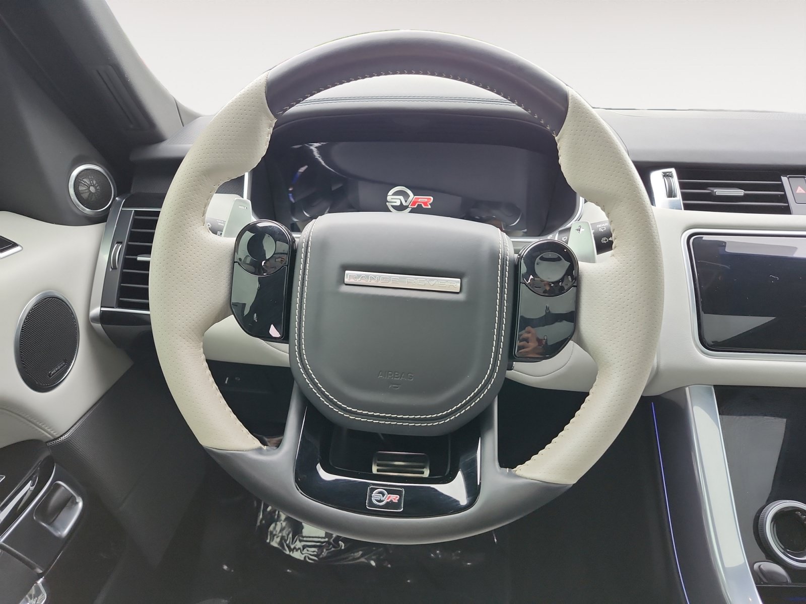 Used 2022 Land Rover Range Rover Sport SVR AWD/4WD image 12