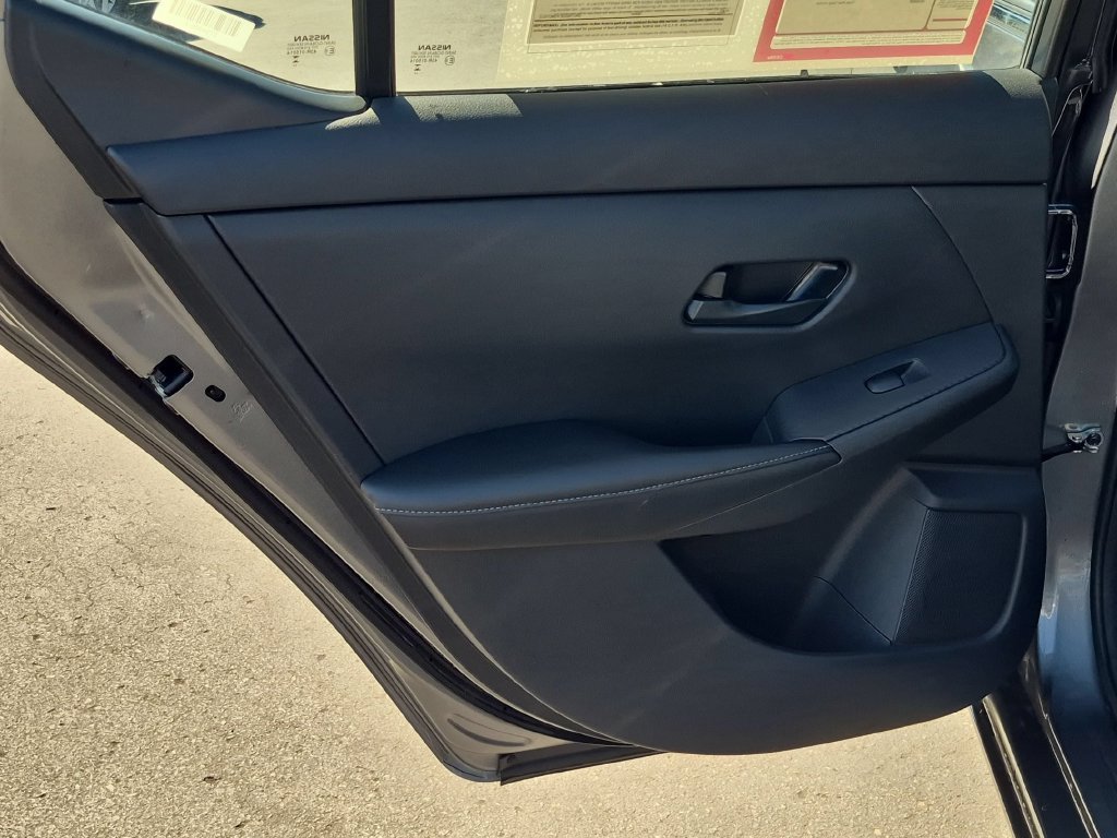 Used 2025 Nissan Sentra SV FWD image 24