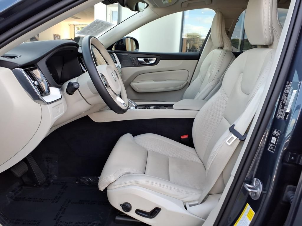 Certified 2026 Volvo XC60 B5 Ultra AWD/4WD image 7